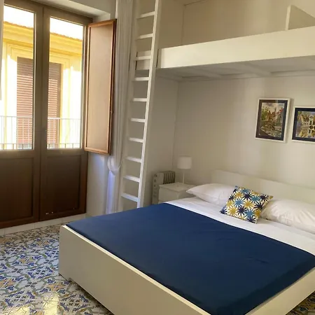 Apartment Seasuntour - Lo Scrigno Sorrento