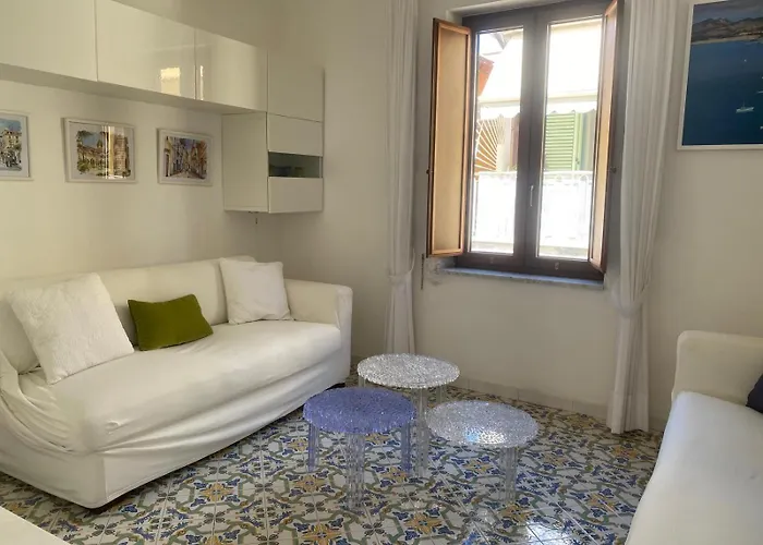 Seasuntour - Lo Scrigno Apartment *